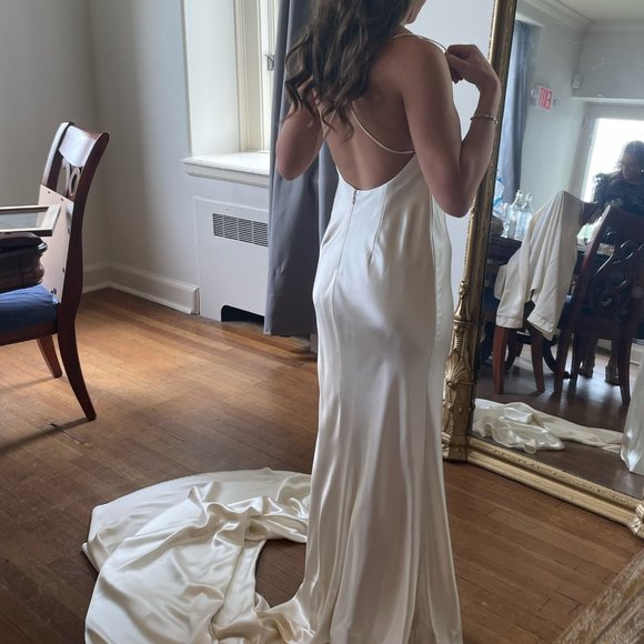 Danielle Frankel Wedding Dress - Picture 2 of 16
